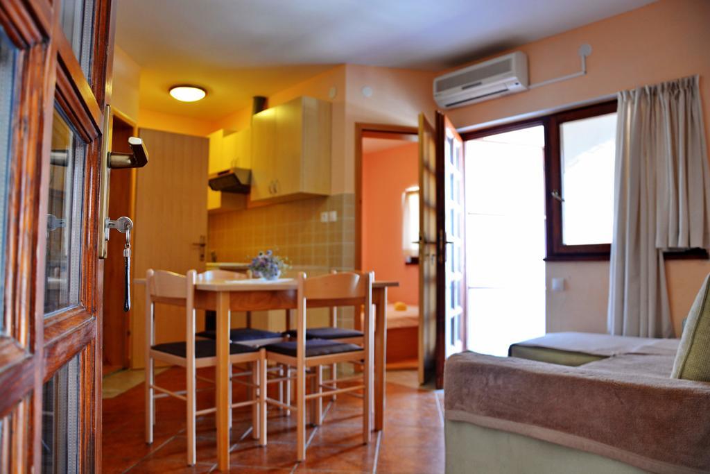 Apartments Joza Vir Zewnętrze zdjęcie